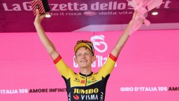 Bouwman triumfoval v 19. etape pretekov Giro d