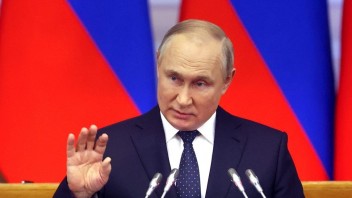 Rusko je pripravené uľahčiť vývoz obilia z Ukrajiny, povedal Putin v telefonáte s Erdoganom