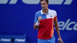 Medvedev tento rok Roland Garros nevyhrá, vypadol v osemfinále s Čiličom