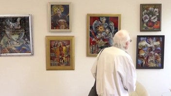 Aj umenie pomáha Ukrajine. Peniaze za predané diela posielajú na front
