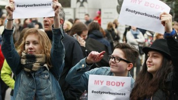 Poľsko chce zaviesť register tehotenstiev. Opozícia tvrdí, že to je nástroj na ovládanie žien