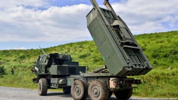 Armáda USA už cvičí ukrajinských vojakov v používaní raketových systémov HIMARS