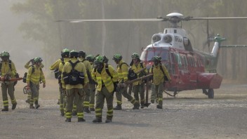 V Španielsku vypukol veľký lesný požiar. Úrady evakuovali vyše tritisíc ľudí