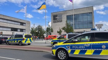 Útok nožom na nemeckej univerzite má prvú obeť, zraneniam podľahla mladá lektorka