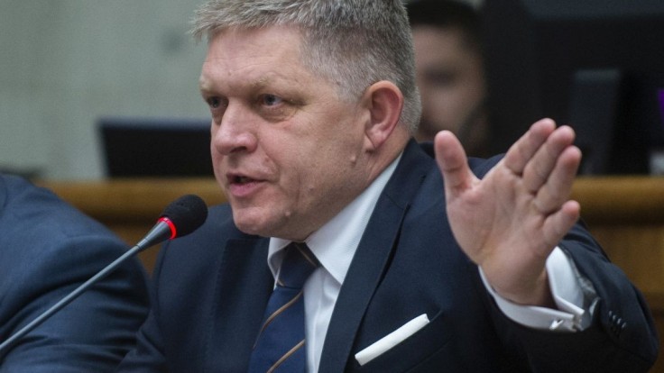 Vláda ponižuje ľudí na Slovensku, kritizoval Fico. Smer-SD nepodporí zákon o pomoci rodinám