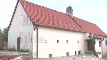 V Schaubmarovom mlyne v Pezinku sa koná výstava Jindřicha Krejču. Vráti vás späť do detstva