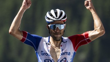 Sagan v kopcoch o víťazstvo nebojoval. V 7. etape Okolo Švajčiarska triumfoval Thibaut Pinot