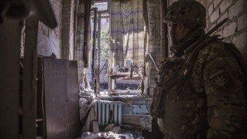 Rusko ďalej útočí na Ukrajinu v snahe ovládnuť celú Luhanskú oblasť