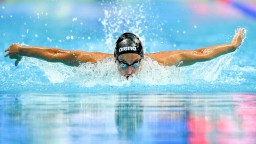 Slovenská trojica na majstrovstvách v plávaní neuspela. Akvabela z USA v bazéne skolabovala