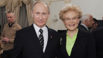 Putinova propagandistka a hviezda ruskej televízie má firmu v Česku. Slúži ako kasička
