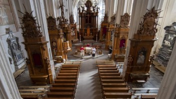 Nemecká katolícka cirkev je v kríze, z jej radov vystúpilo takmer 360-tisíc ľudí