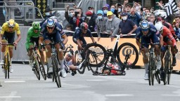 Razia pred štartom Tour de France. Dánska polícia prehľadala hotel tímu Bahrajn-Victorious