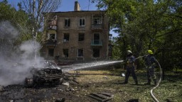 Ukrajina vyšetruje vyše 20-tisíc podozrení z vojnových zločinov