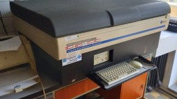 Z bratislavskej univerzity ukradli stroj za státisíce eur. Je rádioaktívny, upozorňuje polícia