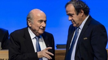 Bývalí prezidenti FIFA a UEFA sú zbavení viny. Ešte sa uvidíme, odkazuje Platini