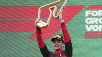 Leclerc z tímu Ferrari vybojoval na VC Rakúska už tretie víťazstvo v sezóne
