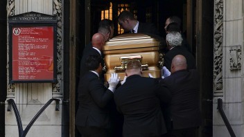FOTO: V New Yorku pochovali Ivanu Trumpovú, rozlúčili sa s ňou deti aj Donald Trump