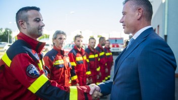 Slovenskí hasiči sa vrátili zo Slovinska, kde pomáhali s hasením rozsiahleho požiaru