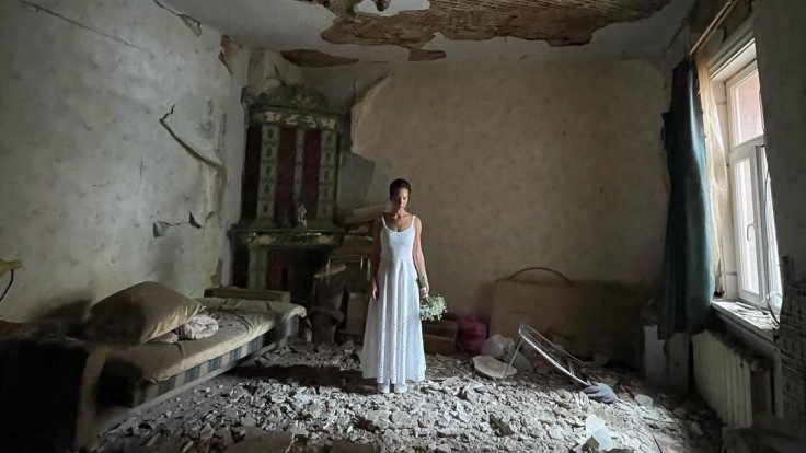 Šťastie napriek vojne. Počas invázie v Kyjeve zaznamenali rekordné množstvo svadieb