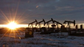 Producenti ropy zvýšia ťažbu len o 100-tisíc barelov, boja sa vplyvu slabých investícií