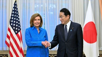 Tokio a Washington budú spolupracovať na udržaní mieru v Taiwanskom prielive, uviedol japonský premiér