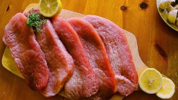 Fólia na testovanie mäsa mení farbu, čím upozorní na zvýšenú hladinu dusitanov