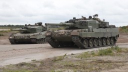 Španielsko pošle Ukrajine americké transportéry, tanky má v žalostnom stave