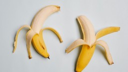 Banánovú šupku nevyhadzujte. Týmito spôsobmi sa dá zjesť a vďaka tomu schudnete