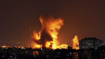Pri útokoch Izraela na Islamský džihád zomrelo v Pásme Gazy vyše tridsať ľudí a viacero detí
