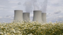Rusko vyhrážkami o zničení atómovej elektrárne podľa ukrajinskej agentúry vydiera celý svet