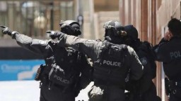 Na letisku v austrálskej metropole sa strieľalo, polícia zatkla muža