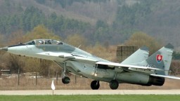 Slovenské stíhačky na Ukrajine nie sú. Rezort obrany vyvrátil informáciu o strojoch MiG-29