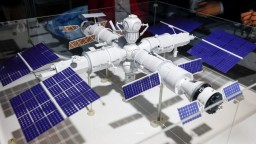 Rusko predstavilo model vlastnej vesmírnej stanice, možno bude plniť aj vojenské účely