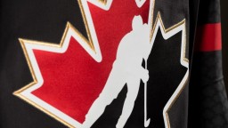 Škvrna na javorovom liste: Juniorský šampionát poškodil sexuálny škandál kanadských hokejistov