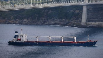 Z ukrajinských prístavov vyplávali štyri nákladné lode s obilím