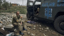 Ukrajinci objavili v Charkovskej oblasti desať lokalít využívaných na mučenie
