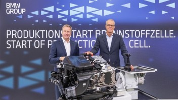 BMW spustilo vlastnú výrobu palivových článkov pre vodíkové BMW iX5 Hydrogen