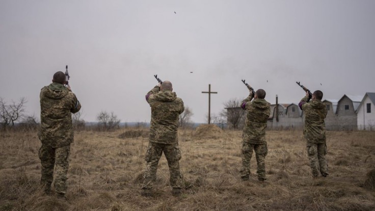 Rusko chce do vojny verbovať Ukrajincov na okupovaných územiach. Starosta Melitopolu ich vyzval, aby utiekli