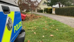 Tragédia neďaleko Prahy. Polícia objavila v dome štyroch mŕtvych, vrátane dvoch detí