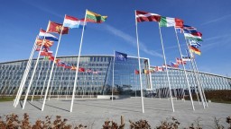 Poslanci parlamentu schválili prístupové protokoly Fínska a Švédska do NATO