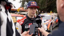WRC: Rovanperä mieri za titulom majstra sveta. V deň narodenín sa dostal na prvú priečku