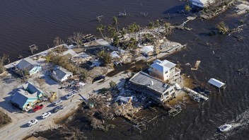 Bilancia hurikánu Ian sa neustále zvyšuje. Živel si vyžiadal desiatky obetí