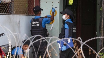 V thajských jasliach útočil bývalý policajt. Desiatky detí zastrelil, doma spáchal samovraždu