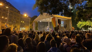 Na pochode za odsúdenie nenávisti voči LGBTI+ komunite vystúpili Čaputová, Šimečka i majiteľ Teplárne