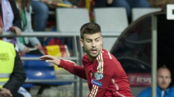 Španielsky futbalista Pique oznámil koniec kariéry, rozlúči sa v sobotu na Camp Nou