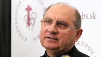 Ospravedlňujem sa za vzniknuté nedorozumenie, ktoré vyšlo z našich radov, vyjadril sa arcibiskup Bober