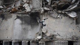 Banksy vyvrátil špekulácie. Potvrdil, že na viacerých miestach Ukrajiny nasprejoval svoje diela