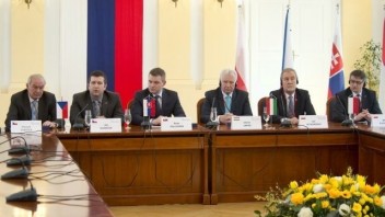 V Košiciach sa stretnú premiéri krajín V4. Hovoriť budú o migrácii či energetickej kríze