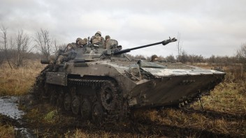 Ukrajinské jednotky odrazili ruské útoky v šiestich oblastiach na východe krajiny