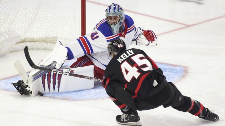 NHL: Halák inkasoval iba jeden gól z 35 striel, Toronto dosiahlo piate víťazstvo v rade